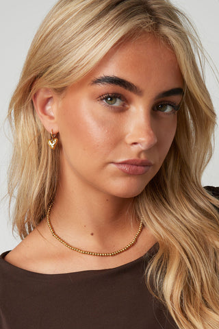 Dot to dot necklace