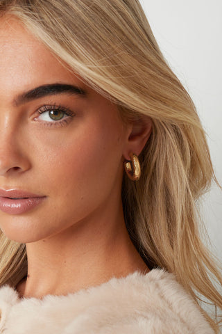 Small structured hoops