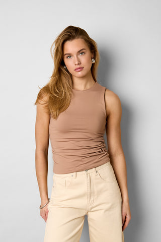 Basic scrunch top