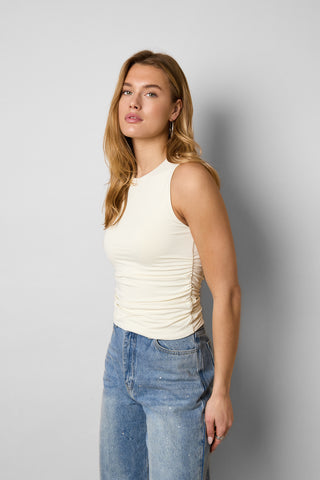 Basic scrunch top