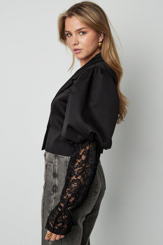 Blazer lace sleeves