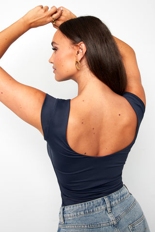 Basic shirt open back