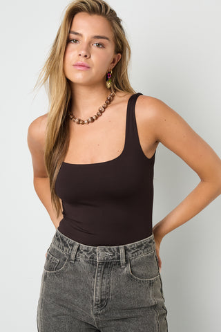 Basic sleeveless body