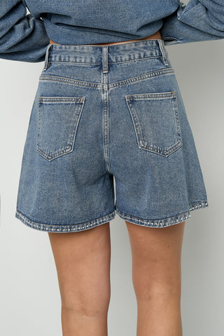 Sun chaser short
